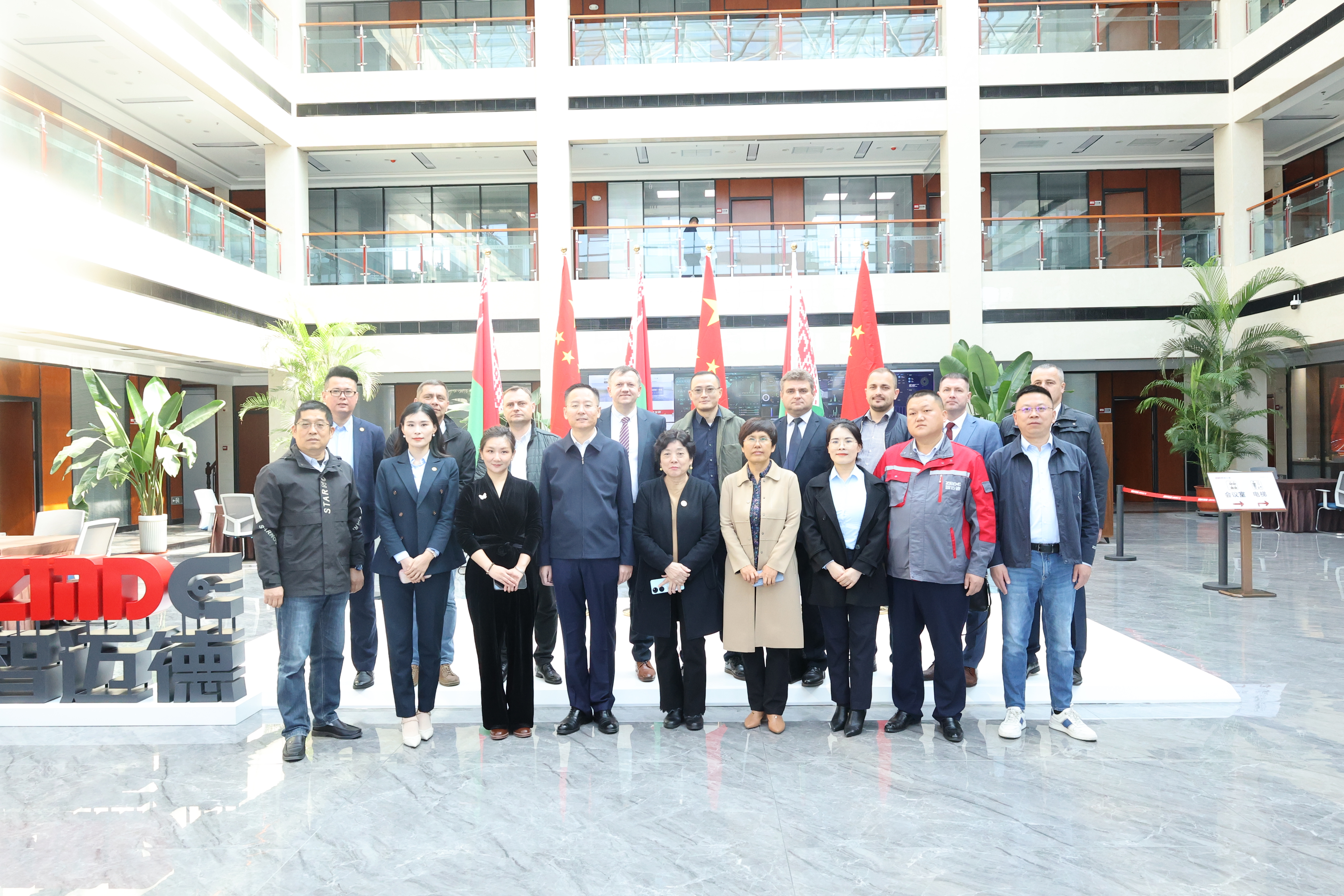 白俄羅斯考察團(tuán)到智邁德合作洽談